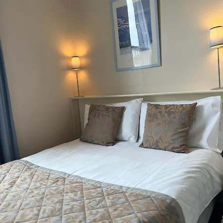 Brialene Flats * סקארבורו