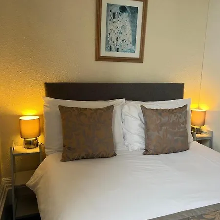 Brialene Flats סקארבורו