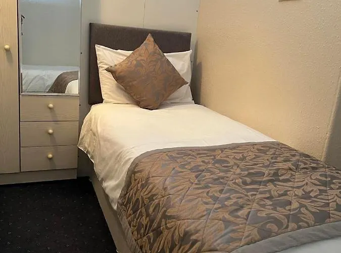 Brialene Flats Apartman *