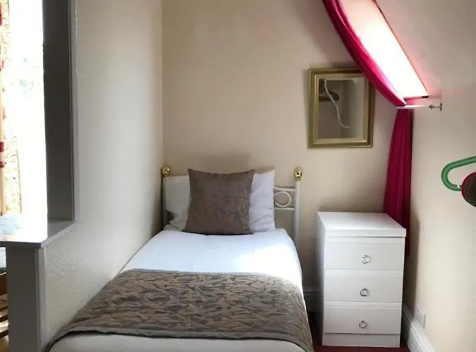 Brialene Flats Apartment Scarborough